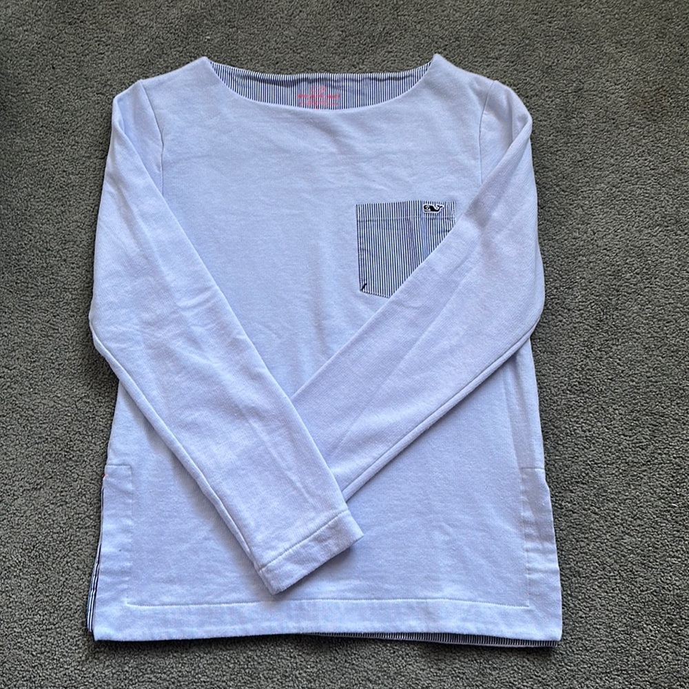 Vineyard vines top